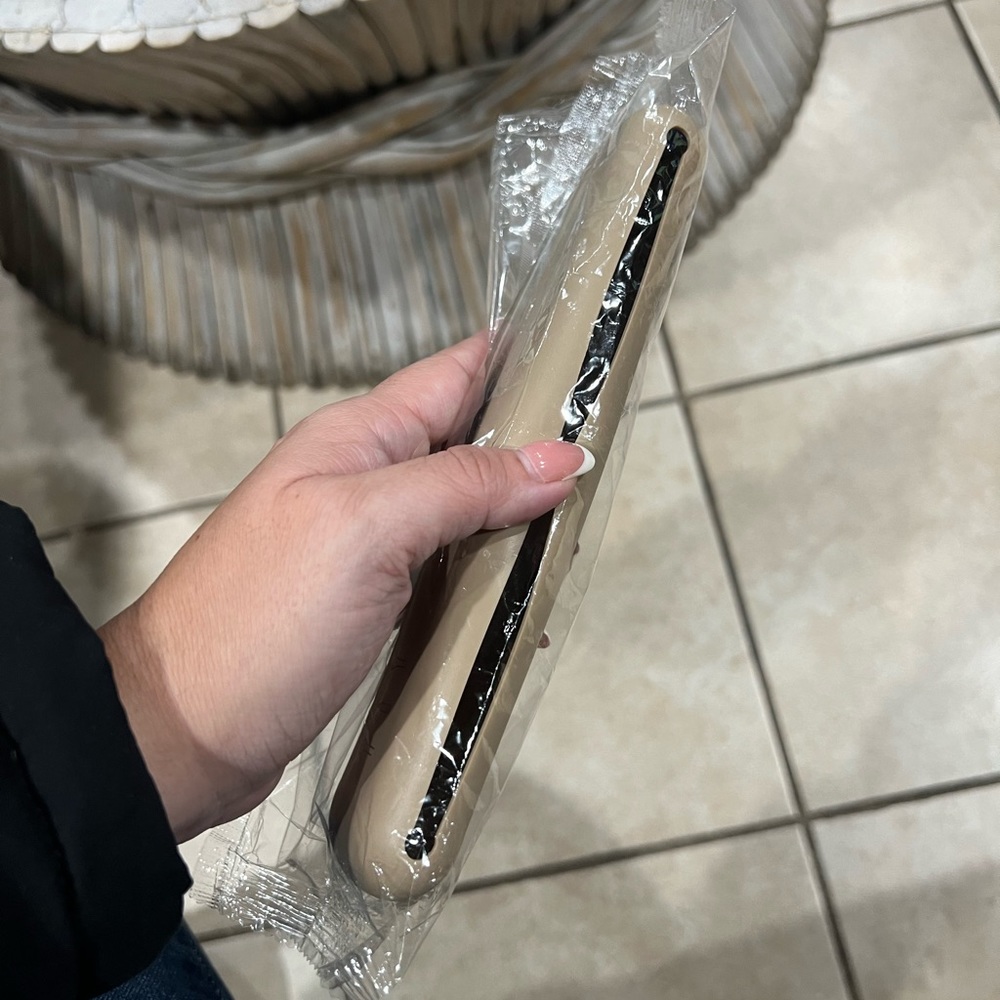 Travel Silicone Makeup Brush Holder - Picture 5 of 5